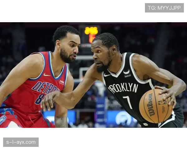 雷吉纳中路渗透战术革新奏效，球队状态回暖表现亮眼