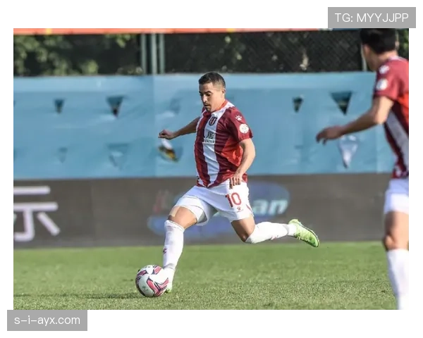 加亚展现卓越防守能力,持续助力球队稳固后防线