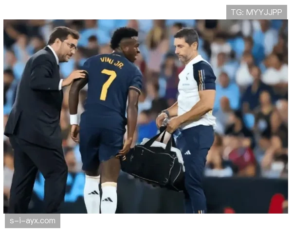 巴西队 Vini 进攻火力全开 巴西队 Vini 进攻火力全开