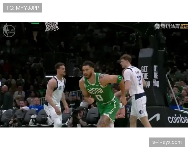 布朗单打效率超塔图姆，挡拆制造更多空位